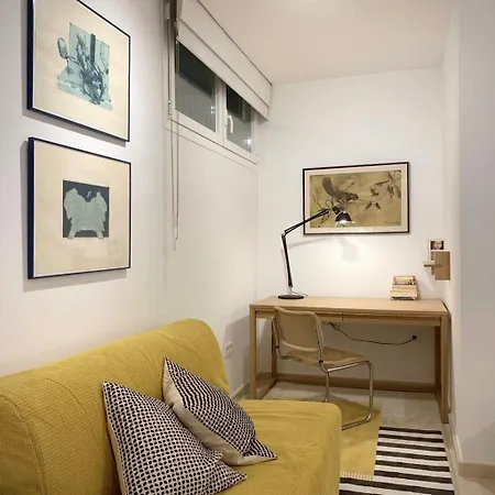 Centro, Parking Y Jardin, 6 Personas, Bonito Appartamento *