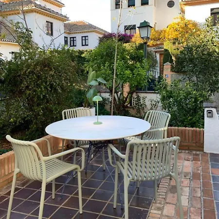 Centro, Parking Y Jardin, 6 Personas, Bonito Appartamento