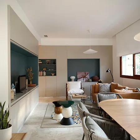 Centro, Parking Y Jardin, 6 Personas, Bonito Appartamento