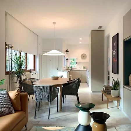 Centro, Parking Y Jardin, 6 Personas, Bonito